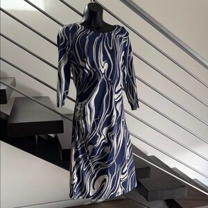 J McLaughlin Elegant Navy and White Swirl Dress